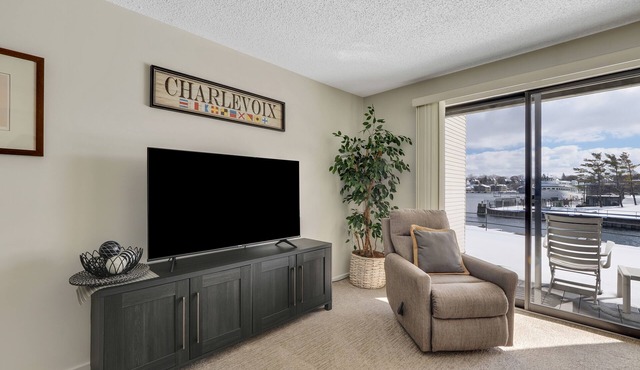 Waterfront Condo #118C at Edgewater Inn | Pool, Hot Tub, Sauna | Sleeps 4