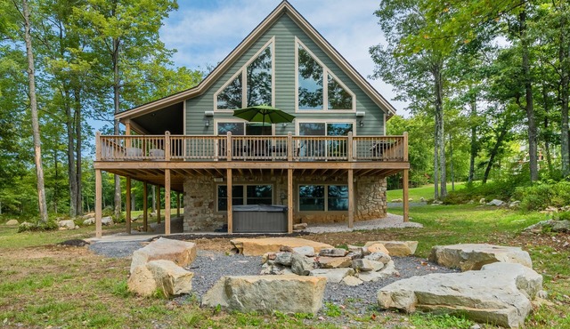 Woods-Stock | Close to Skiing, Golf, Rafting!
