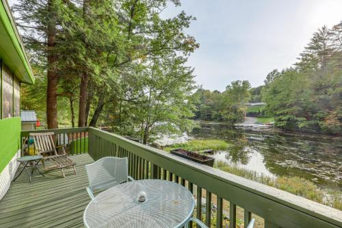 Waterfront Cottage Fire Pit Kayaks 