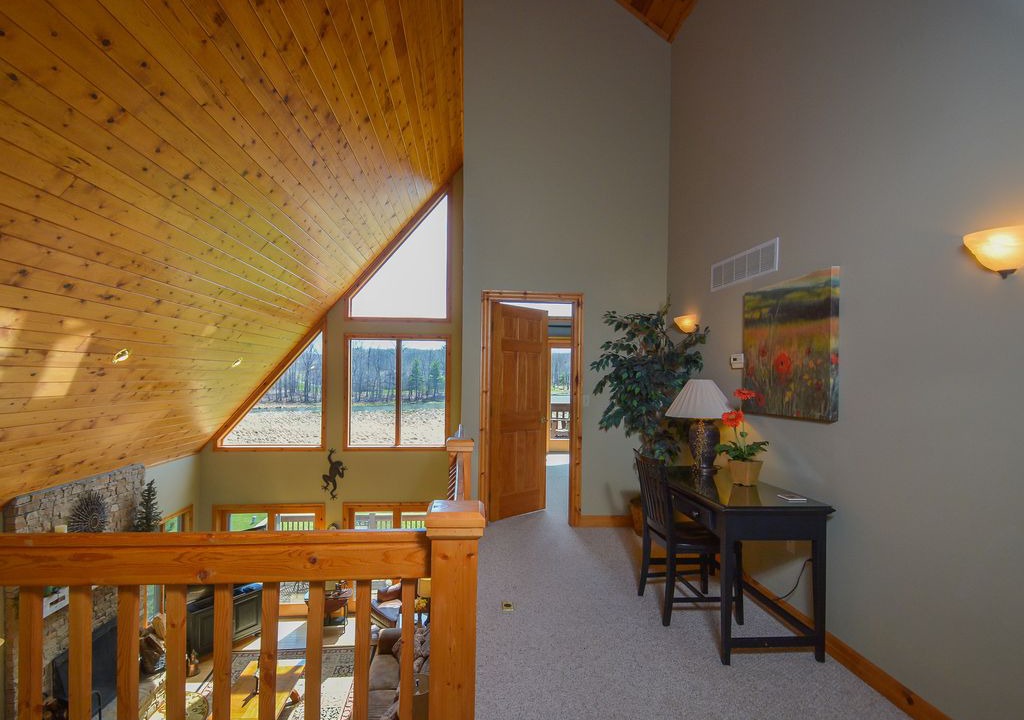 Photo of Livingroom in Waterfront Greens