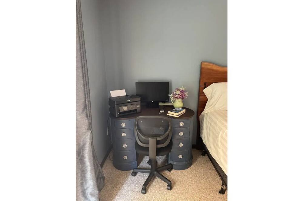 Photo of Bedroom in Pigeon