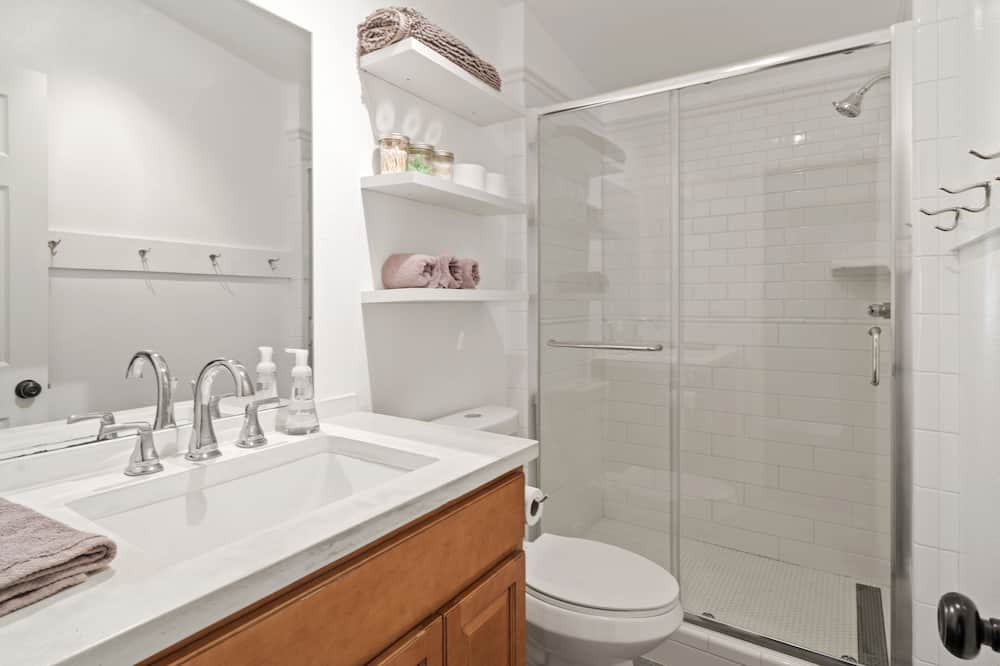 Photo of Bathroom in Ashland