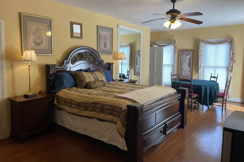 Photo of Bedroom in Warrenton