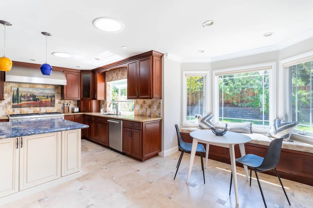 Photo of Kitchen in Cambrian