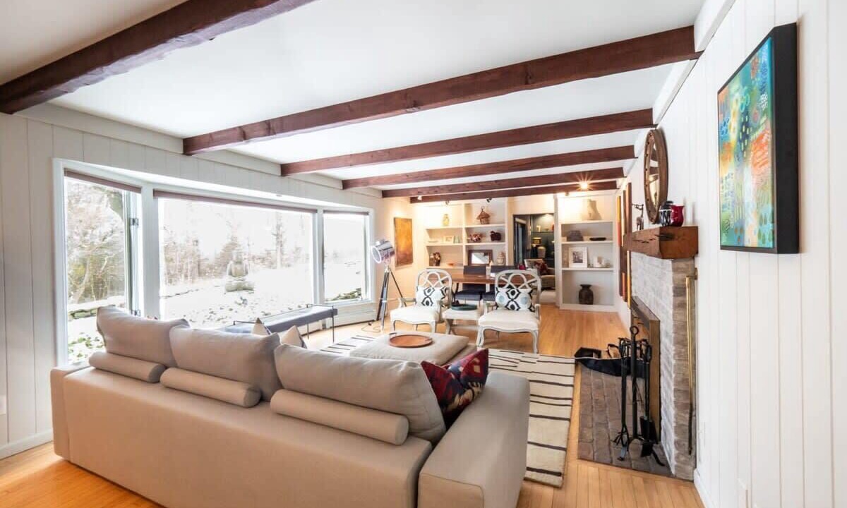 Photo of Livingroom in Rhinebeck