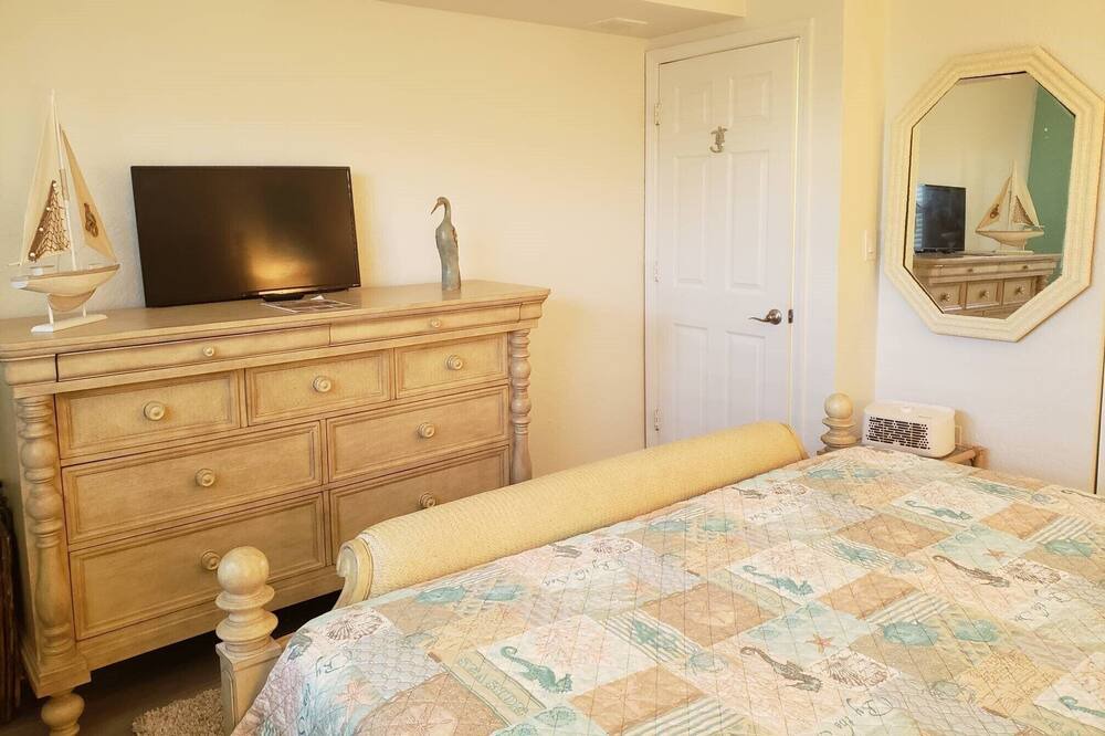 Photo of Bedroom in St. Petersburg - Clearwater