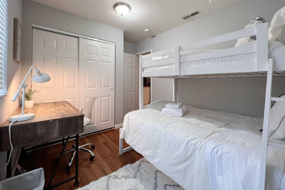 Photo of Bedroom in Hathaway