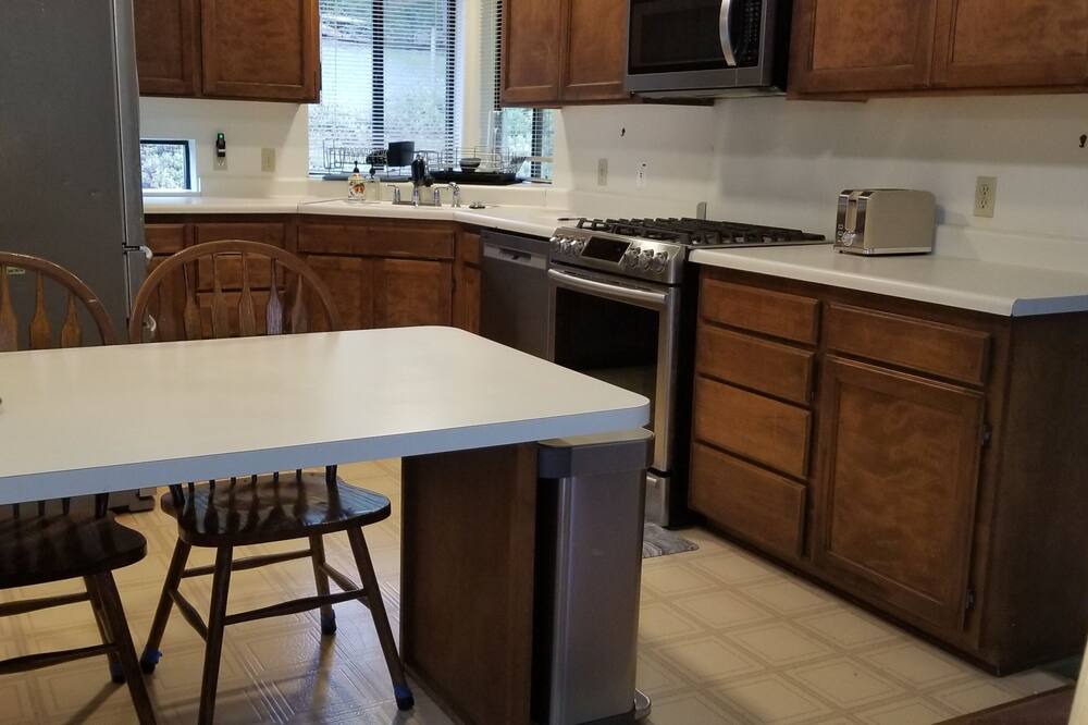 Photo of Kitchen in Mariposa