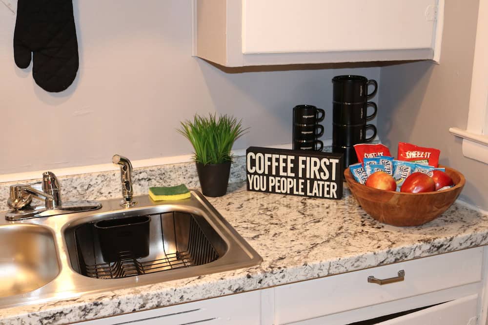 Photo of Kitchen in Flint