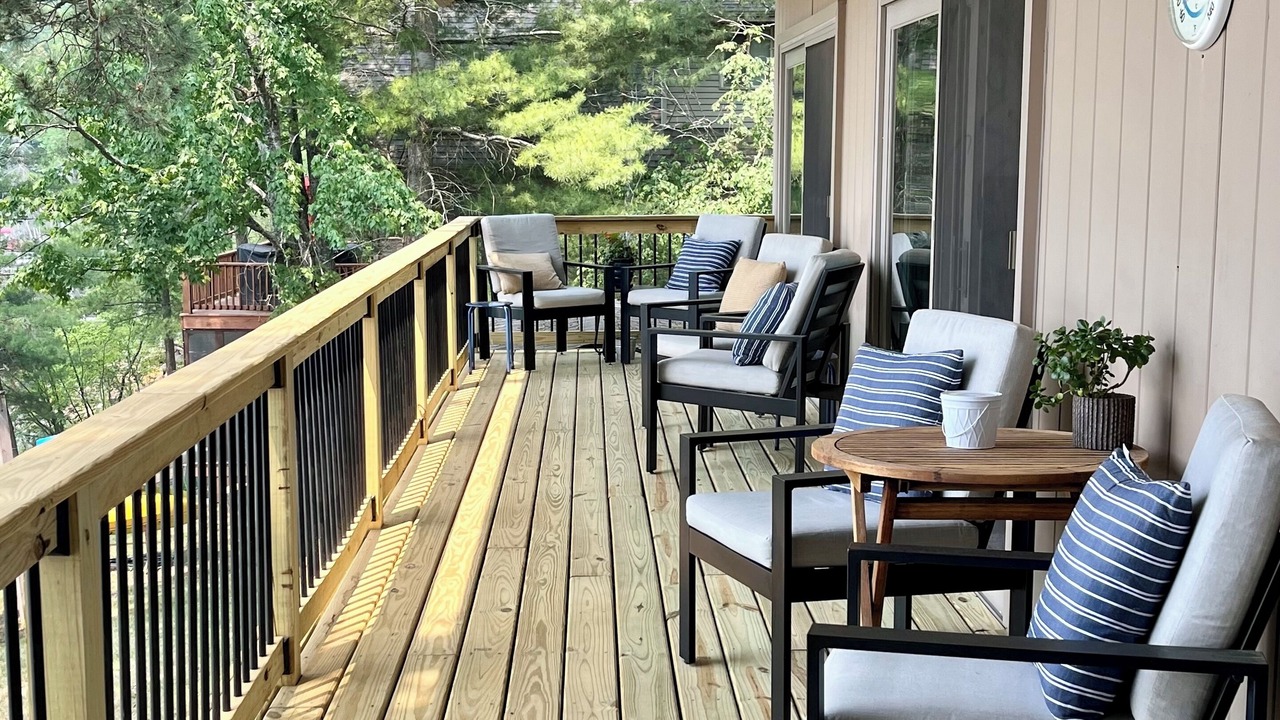 Photo of Patio Balcony in Lake Arrowhead