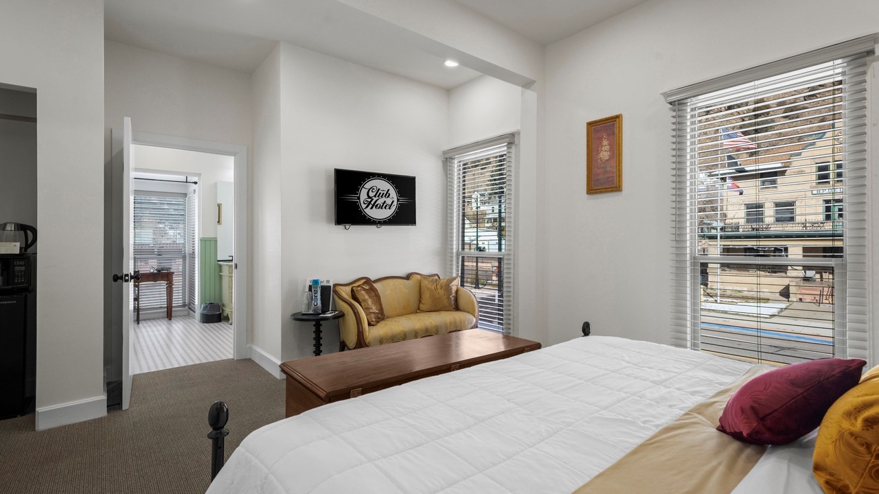 Photo of Bedroom in Idaho Springs