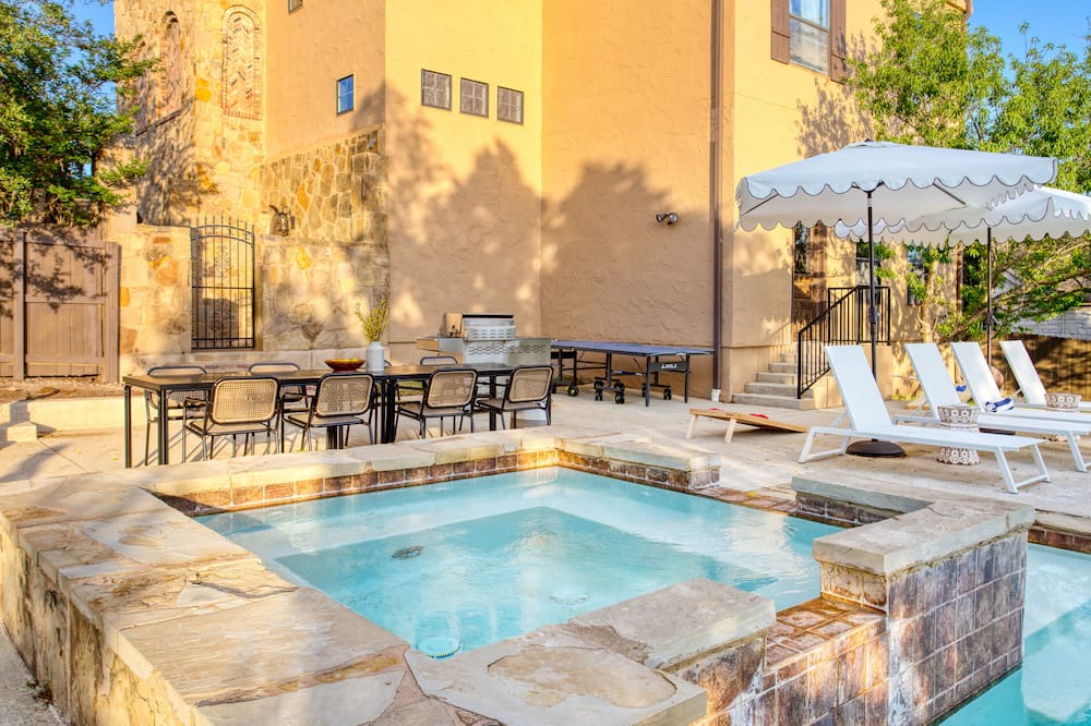 Photo of Outdoor in Travis Landing
