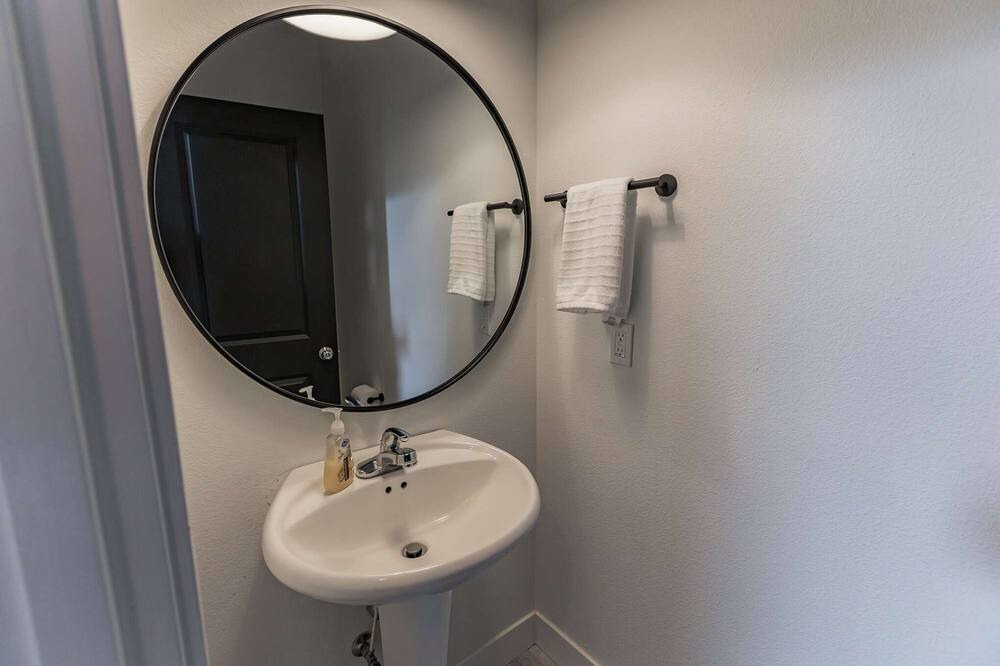 Photo of Bathroom in Old Farm District