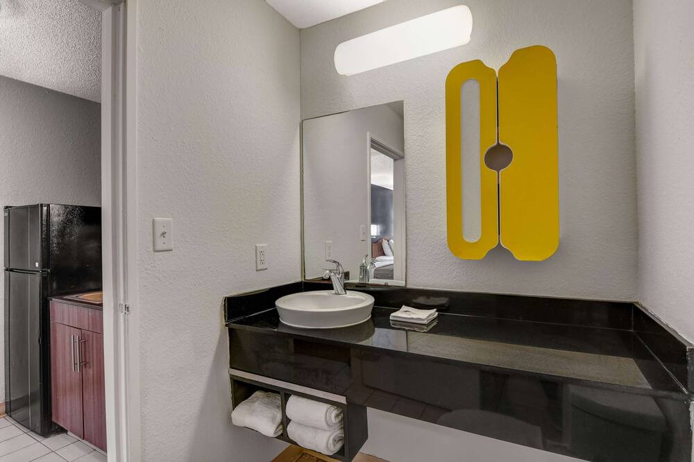 Photo of Bathroom in Roswell