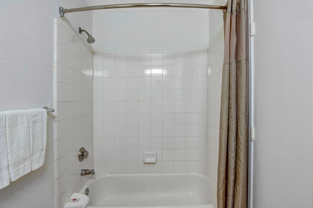 Photo of Bathroom in Roswell