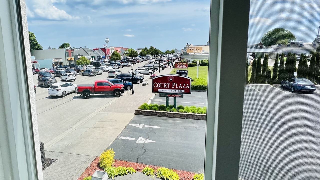 Photo of Others in Mackinaw City