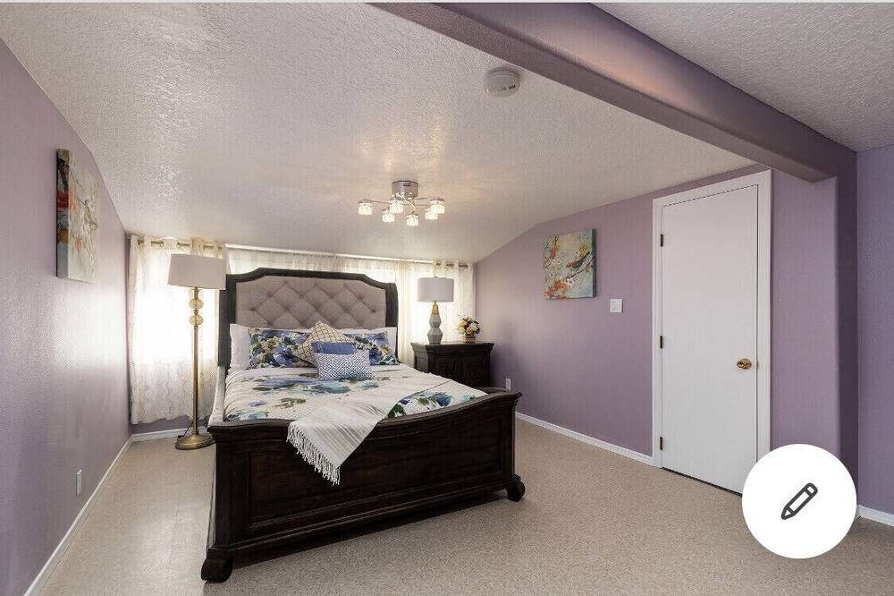 Photo of Bedroom in Happy Valley