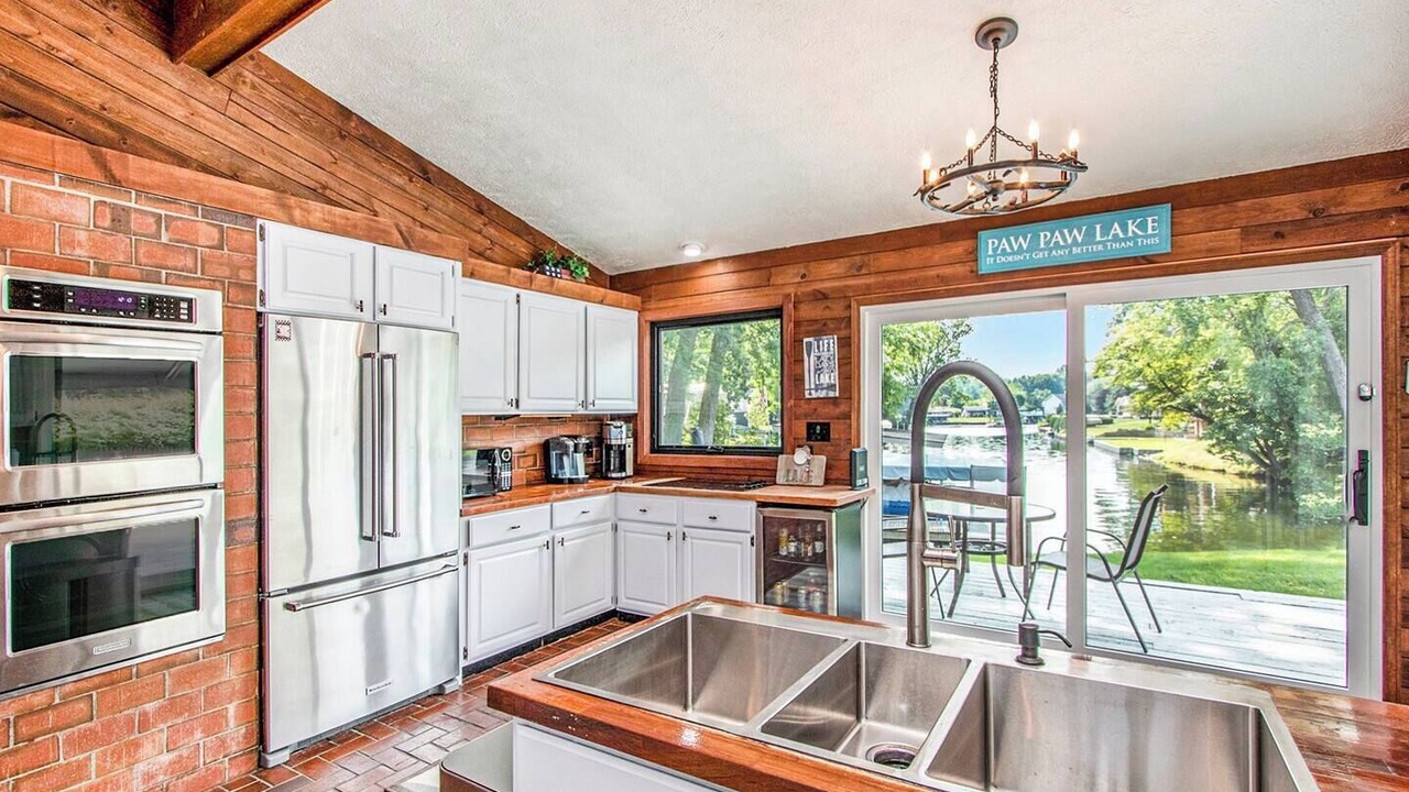 Photo of Kitchen in Paw Paw Lake
