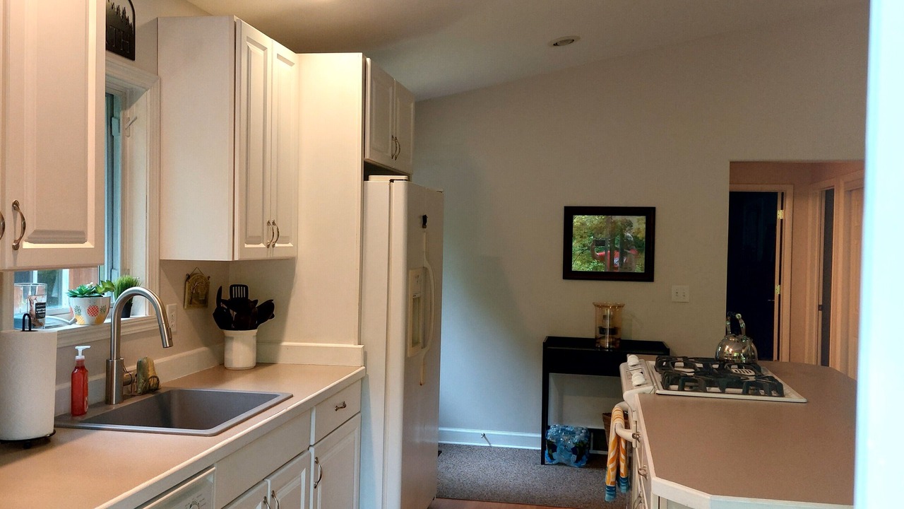 Photo of Kitchen in Lake Arrowhead