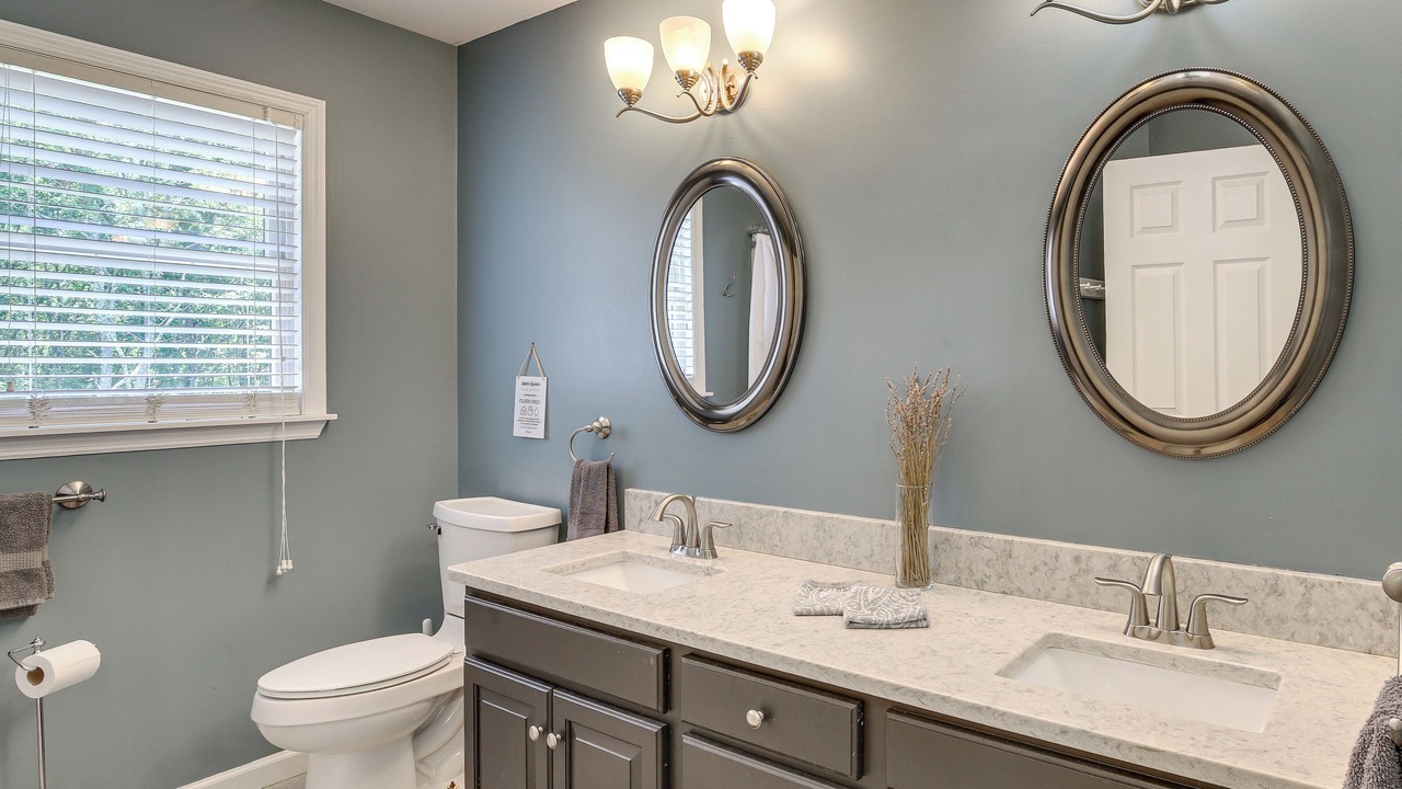 Photo of Bathroom in Lagrangeville