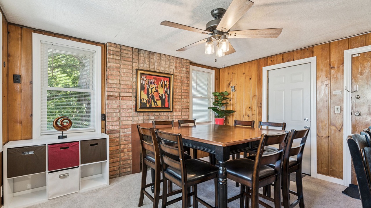 Photo of Bedroom in Robbinsdale