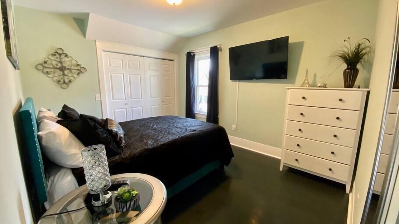Photo of Bedroom in Schenectady