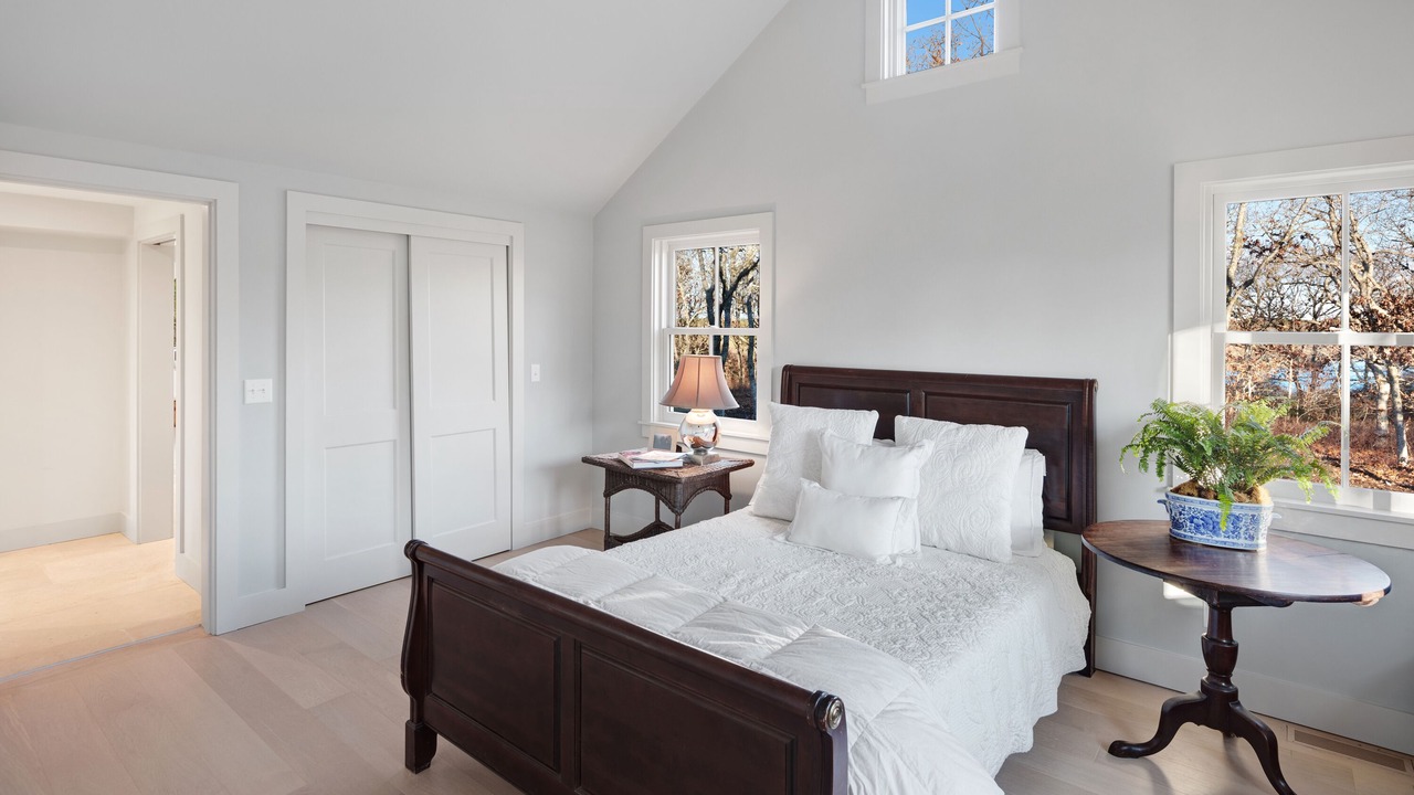 Photo of Bedroom in West Tisbury