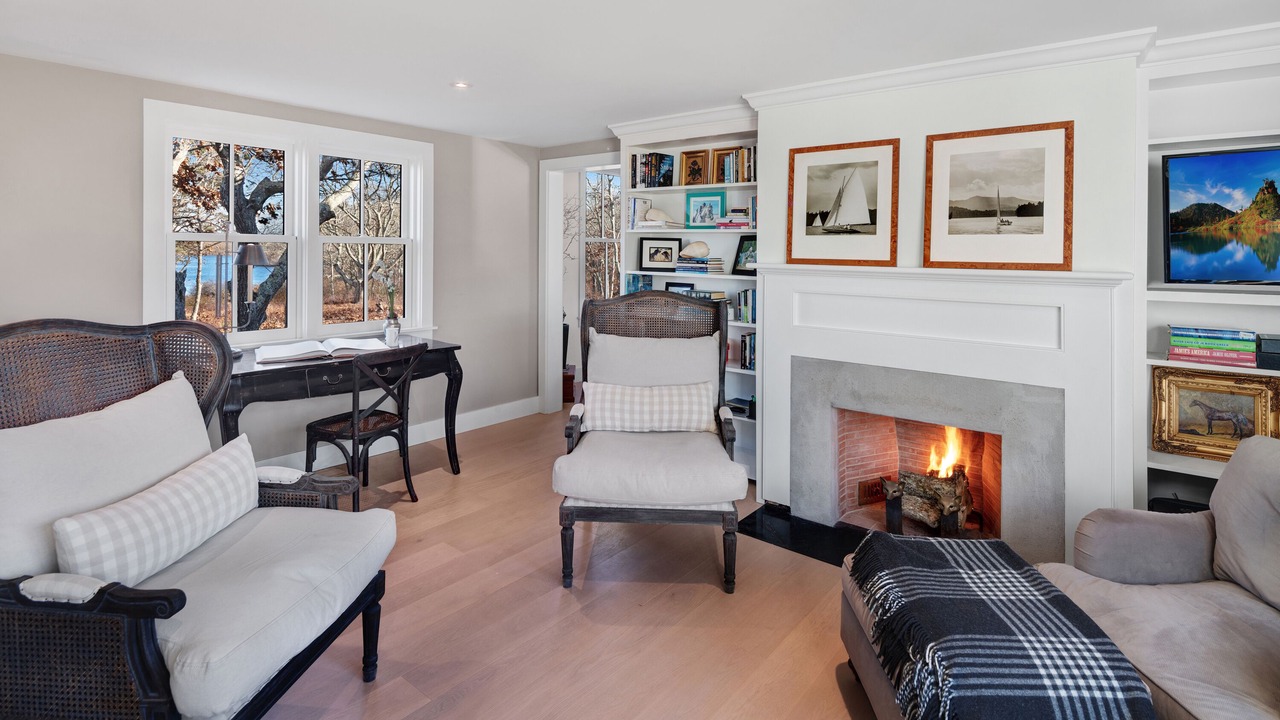 Photo of Livingroom in West Tisbury
