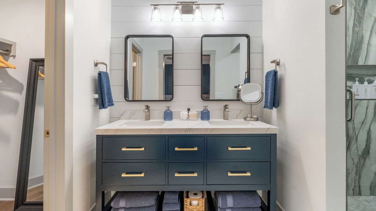 Photo of Bathroom in Roswell