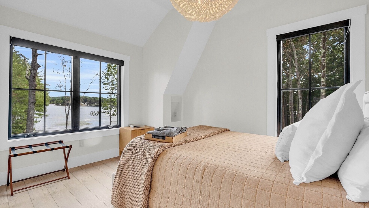 Photo of Bedroom in Winchendon
