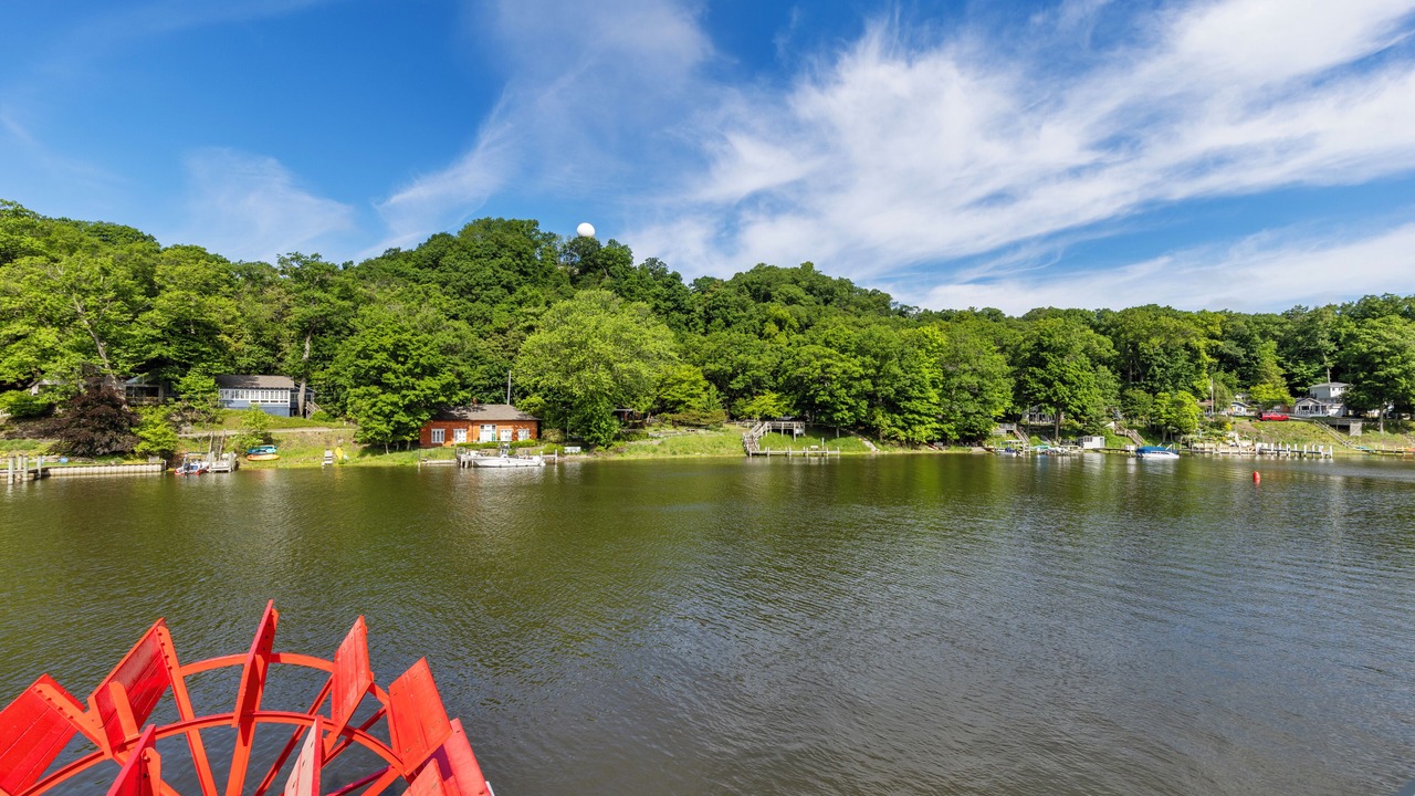 Photo of Others in Saugatuck