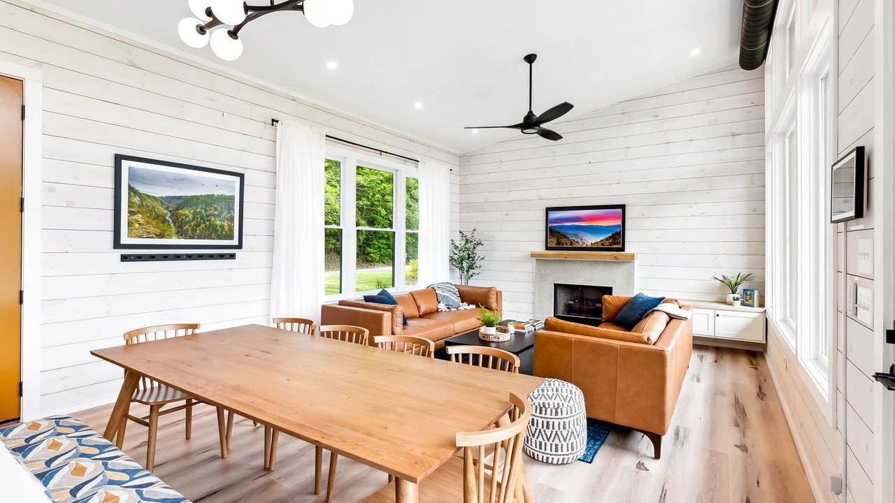 Photo of Livingroom in Clayton