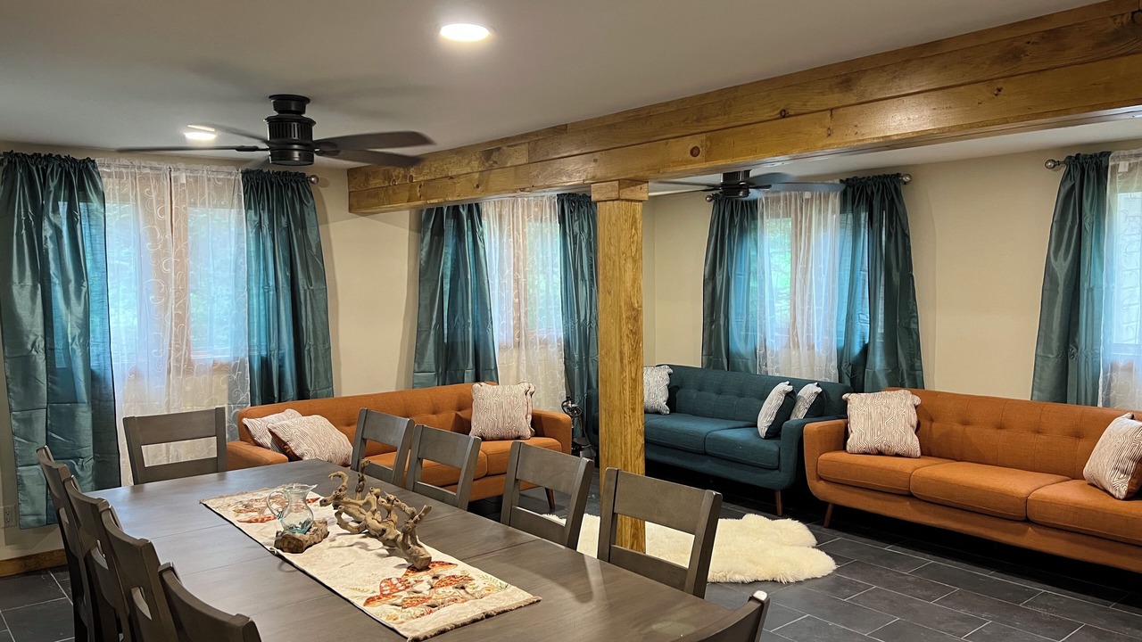 Photo of Livingroom in Gilboa