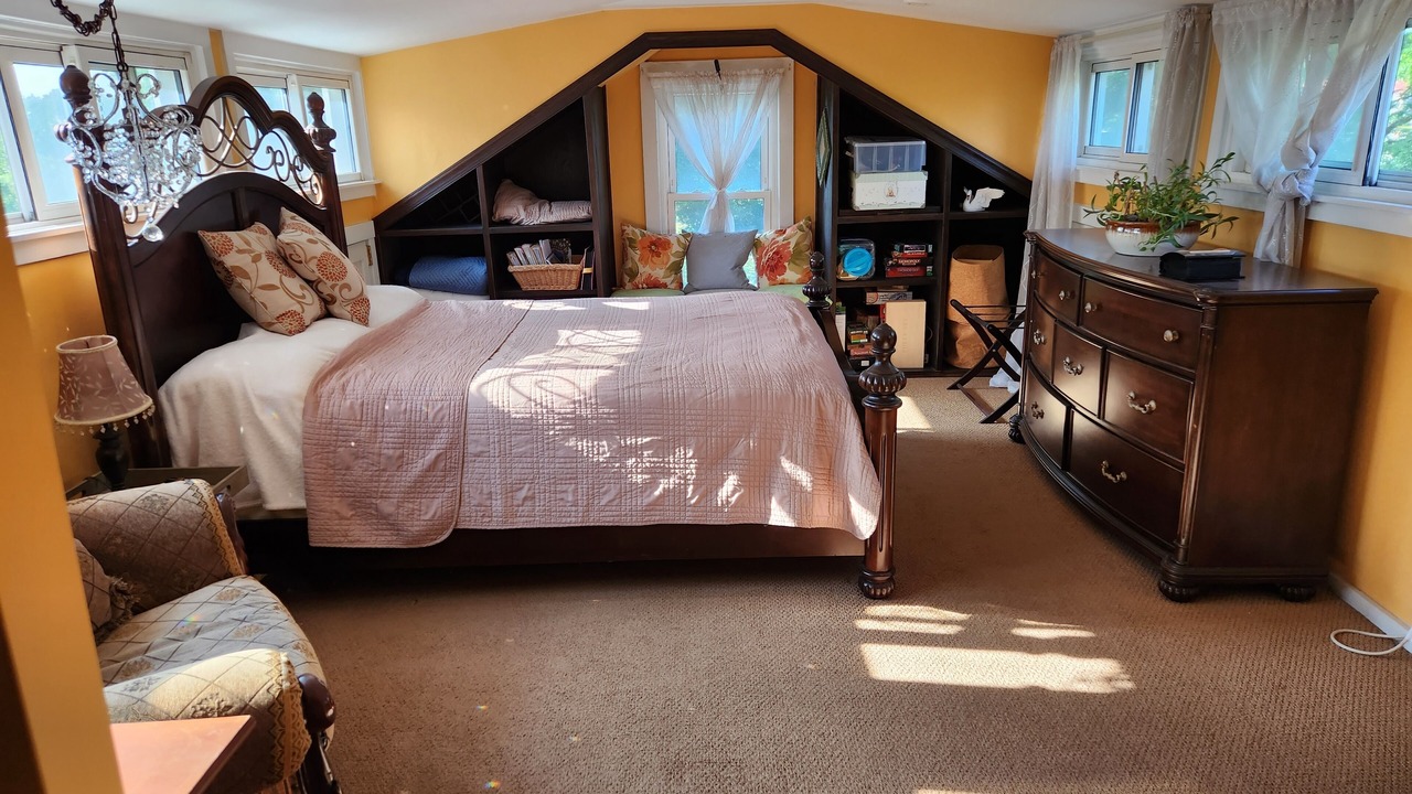 Photo of Bedroom in Warren