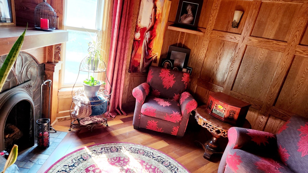 Photo of Livingroom in Warren