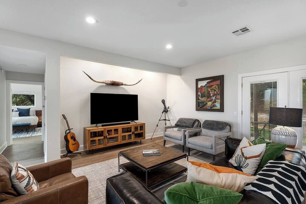 Photo of Livingroom in Apache Shores