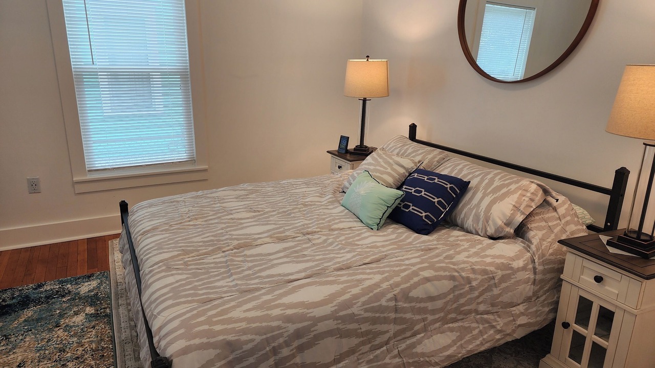 Photo of Bedroom in Roosevelt Park