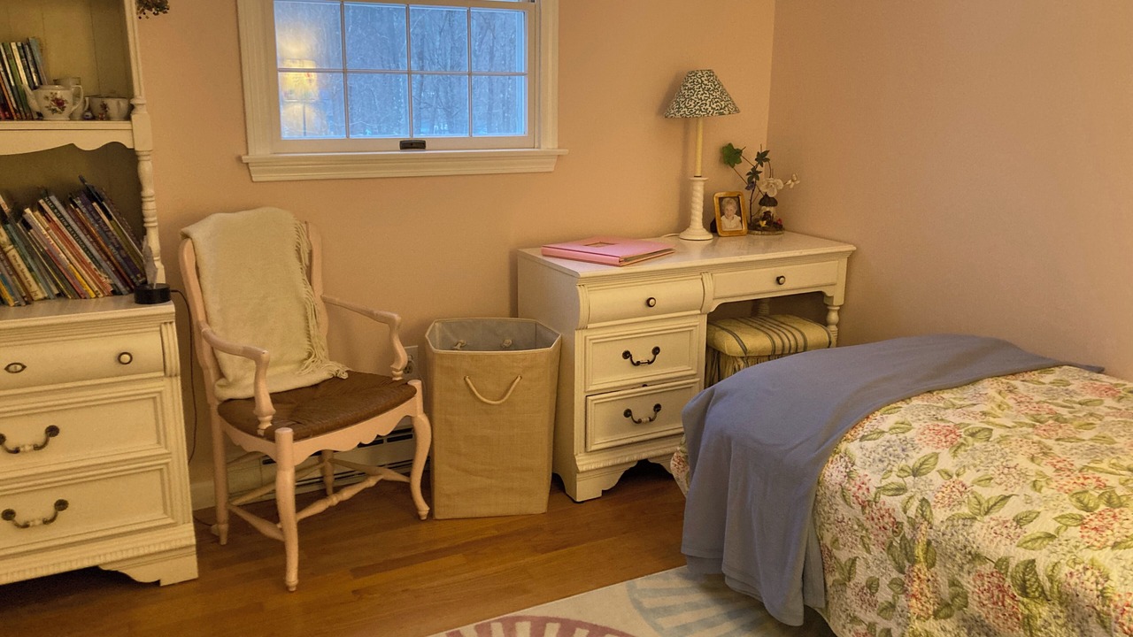Photo of Bedroom in Lakeville