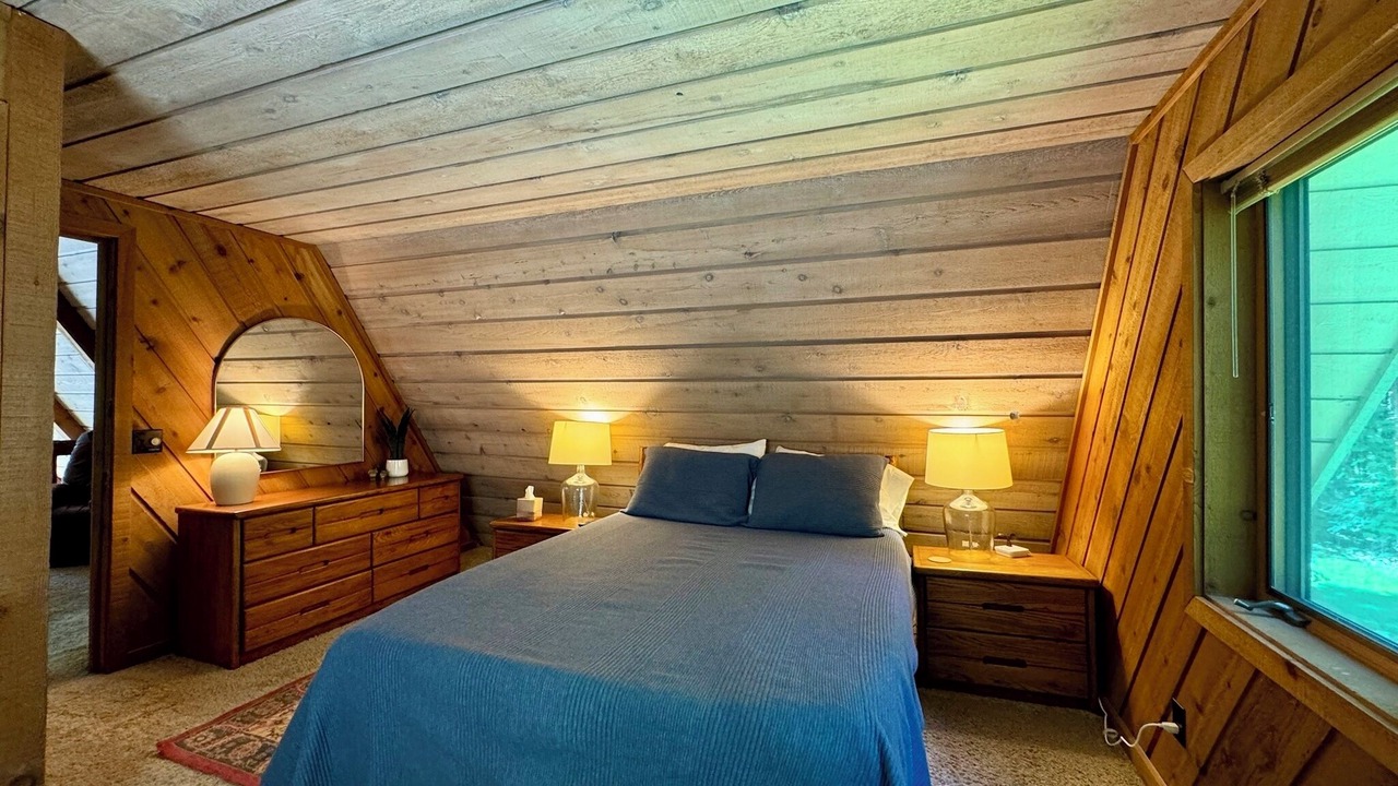 Photo of Bedroom in Harbor Springs