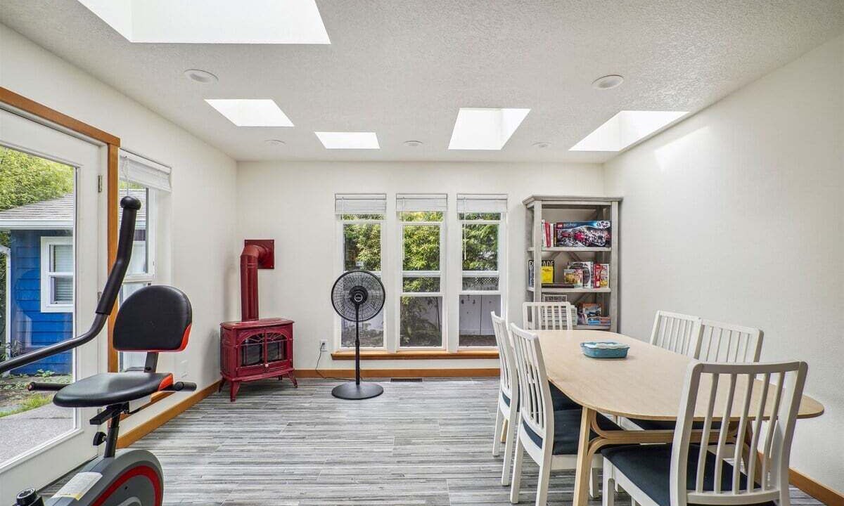 Photo of Bedroom in Downtown Cannon Beach