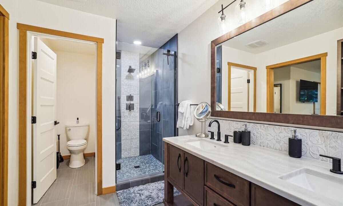 Photo of Bathroom in Downtown Cannon Beach