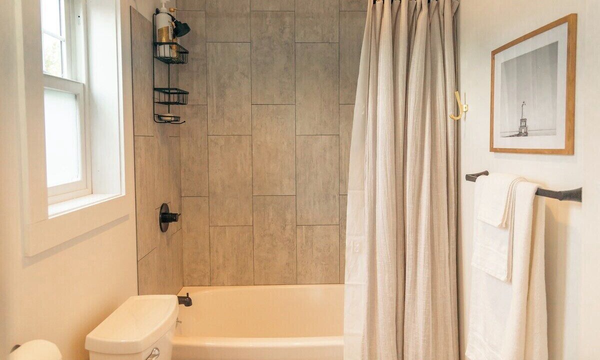 Photo of Bathroom in Mohawk