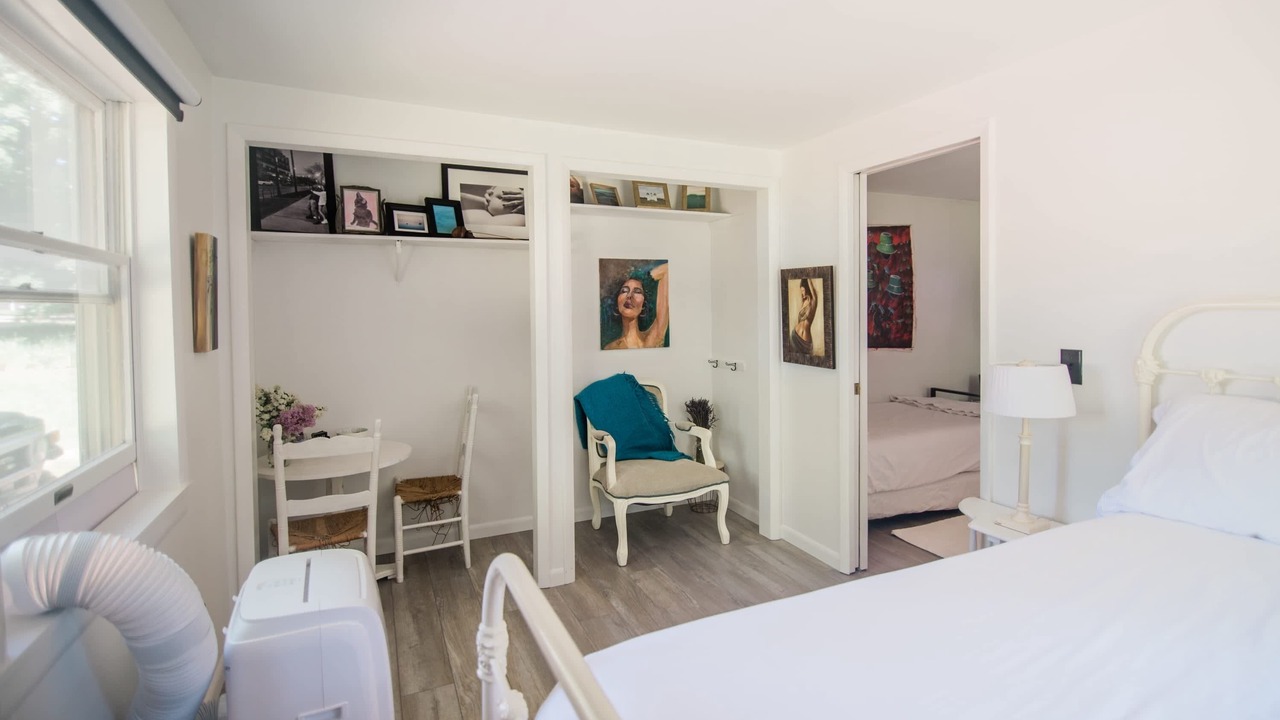 Photo of Bedroom in Central Lake