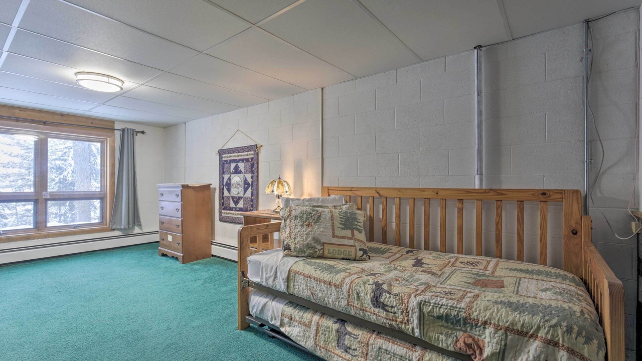 Photo of Bedroom in Arbor Vitae