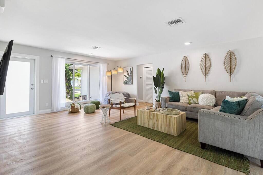 Photo of Livingroom in Lighthouse Point
