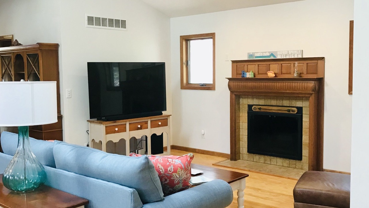 Photo of Livingroom in Good Hart