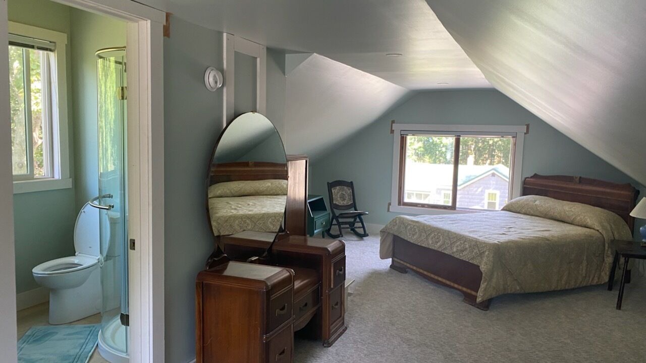 Photo of Bedroom in Ontonagon