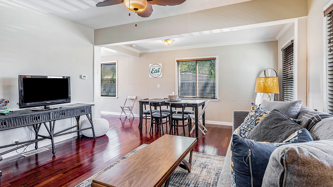 Photo of Livingroom in Three Oaks