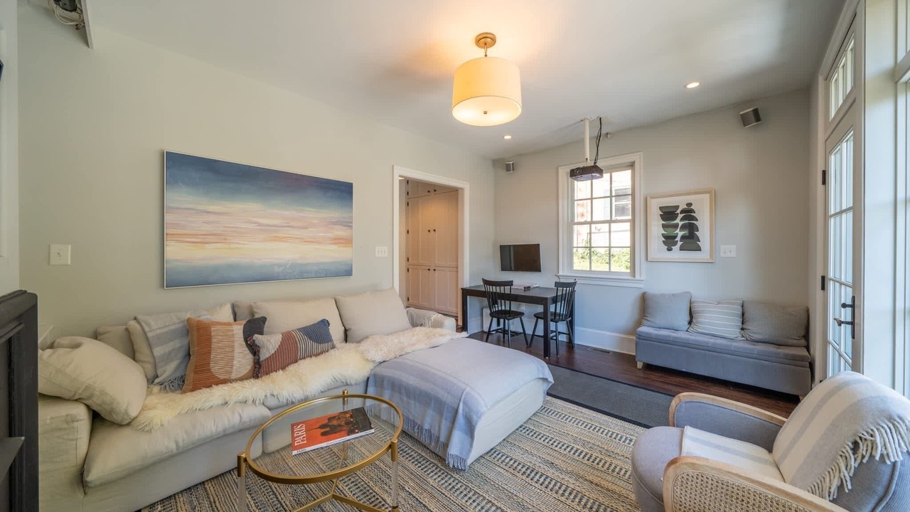 Photo of Livingroom in Kennett Square