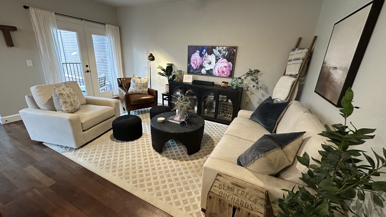 Photo of Livingroom in Jacksonville